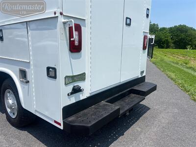 2022 Ford E-Series Van E-350 10' KUV   - Photo 32 - Mount Joy, PA 17552