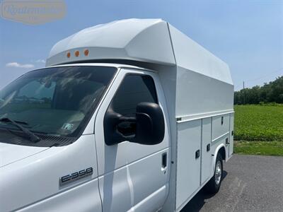 2022 Ford E-Series Van E-350 10' KUV   - Photo 28 - Mount Joy, PA 17552