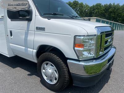 2022 Ford E-Series Van E-350 10' KUV   - Photo 2 - Mount Joy, PA 17552