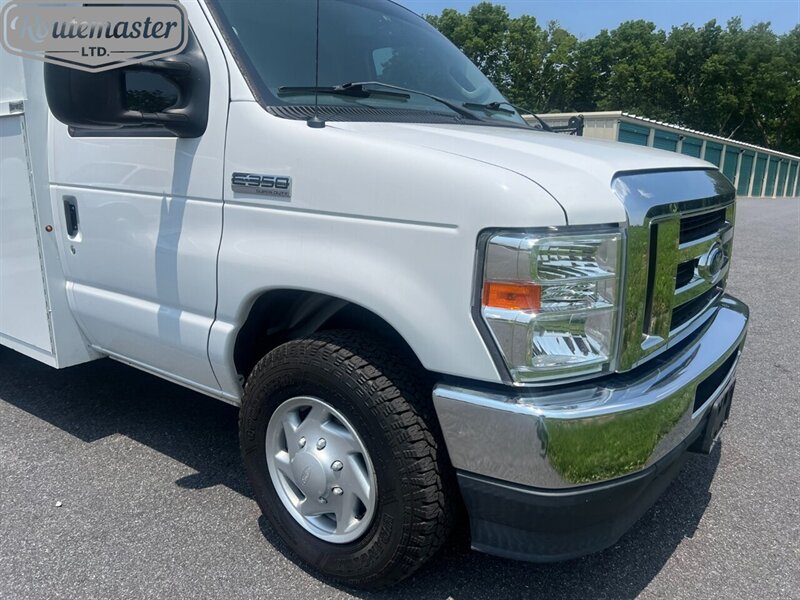 2022 Ford E-Series Van E-350 10' KUV  