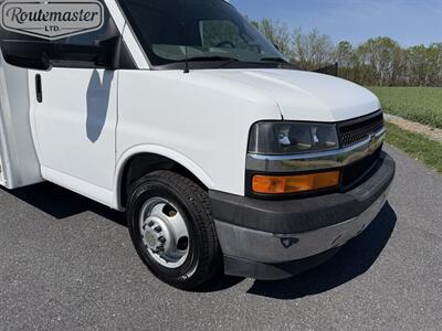 2017 Chevrolet Express 3500 12' Utility - Photo 12 - Mount Joy, PA 17552
