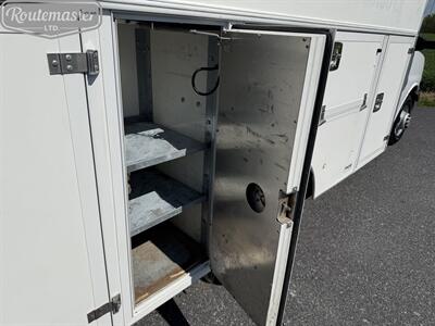 2017 Chevrolet Express 3500 12' Utility - Photo 22 - Mount Joy, PA 17552