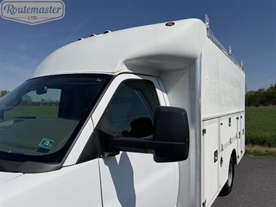 2017 Chevrolet Express 3500 12' Utility - Photo 4 - Mount Joy, PA 17552