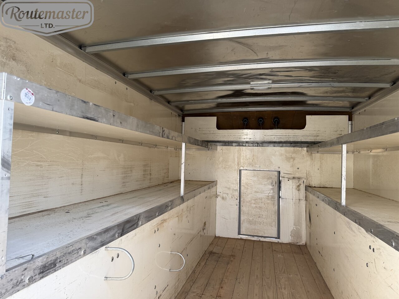 2017 Chevrolet Express 3500 12' Utility - Photo 27 - Mount Joy, PA 17552
