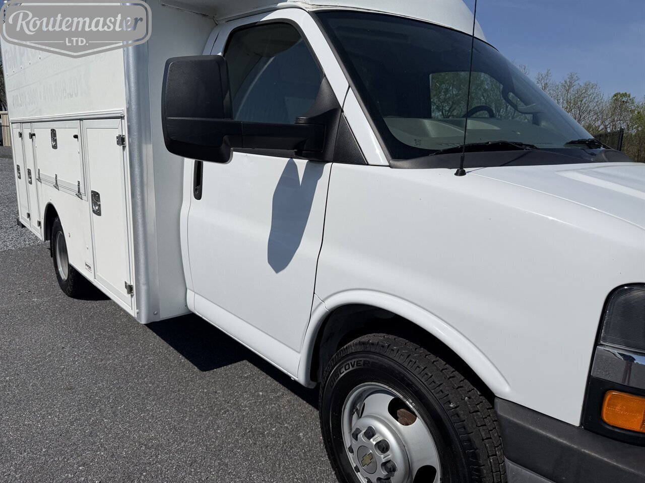 2017 Chevrolet Express 3500 12' Utility - Photo 13 - Mount Joy, PA 17552