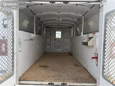 2018 Ford E-Series Van E-350 10' KUV   - Photo 10 - Mount Joy, PA 17552