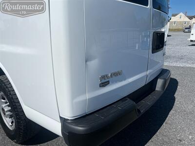 2017 GMC Savana 3500 Cargo   - Photo 8 - Mount Joy, PA 17552