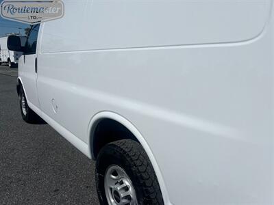 2017 GMC Savana 3500 Cargo   - Photo 9 - Mount Joy, PA 17552