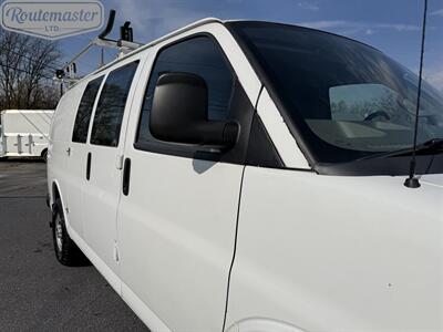 2017 GMC Savana 3500 Cargo   - Photo 6 - Mount Joy, PA 17552