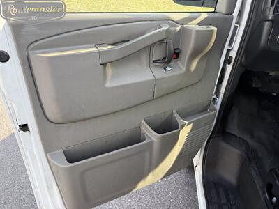 2017 GMC Savana 3500 Cargo   - Photo 14 - Mount Joy, PA 17552