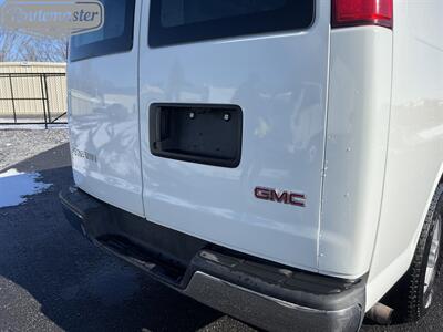 2017 GMC Savana 2500 Cargo   - Photo 8 - Mount Joy, PA 17552