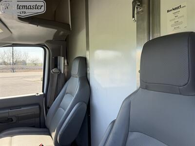 2024 Ford E-Series Van E-450 16' Utility   - Photo 22 - Mount Joy, PA 17552