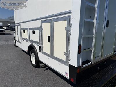 2024 Ford E-Series Van E-450 16' Utility   - Photo 39 - Mount Joy, PA 17552