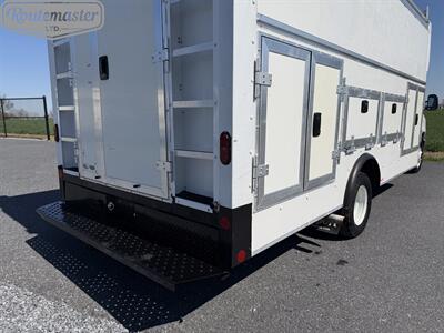 2024 Ford E-Series Van E-450 16' Utility   - Photo 12 - Mount Joy, PA 17552