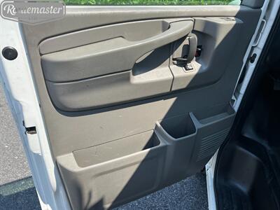 2015 Chevrolet Express 3500 Cargo   - Photo 2 - Mount Joy, PA 17552