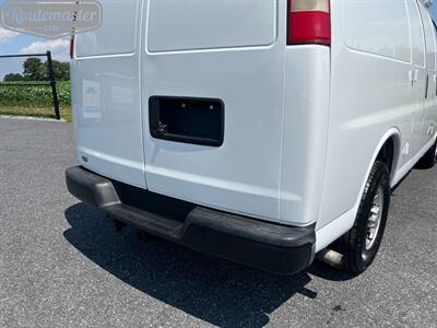 2015 Chevrolet Express 3500 Cargo   - Photo 24 - Mount Joy, PA 17552