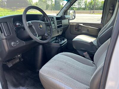 2015 Chevrolet Express 3500 Cargo   - Photo 3 - Mount Joy, PA 17552