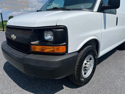 2015 Chevrolet Express 3500 Cargo   - Photo 8 - Mount Joy, PA 17552