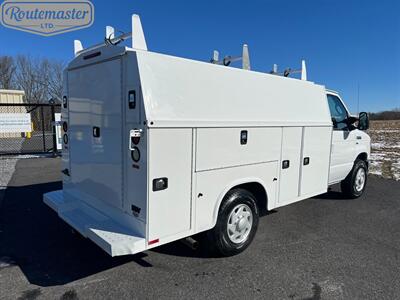 2015 Ford E-Series Van E-350 10' KUV   - Photo 12 - Mount Joy, PA 17552