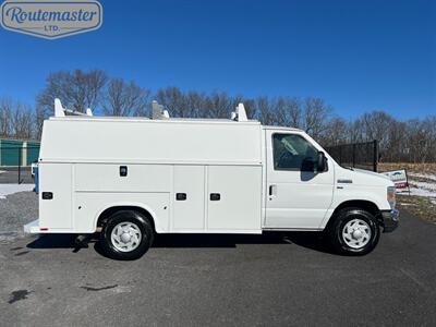 2015 Ford E-Series Van E-350 10' KUV   - Photo 11 - Mount Joy, PA 17552