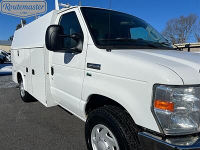 2015 Ford E-Series Van E-350 10' KUV   - Photo 9 - Mount Joy, PA 17552