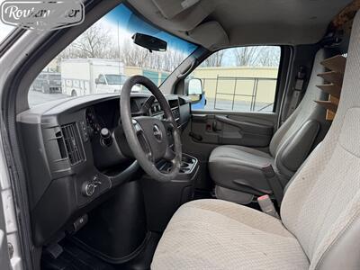 2011 GMC Savana 3500 Cargo   - Photo 7 - Mount Joy, PA 17552