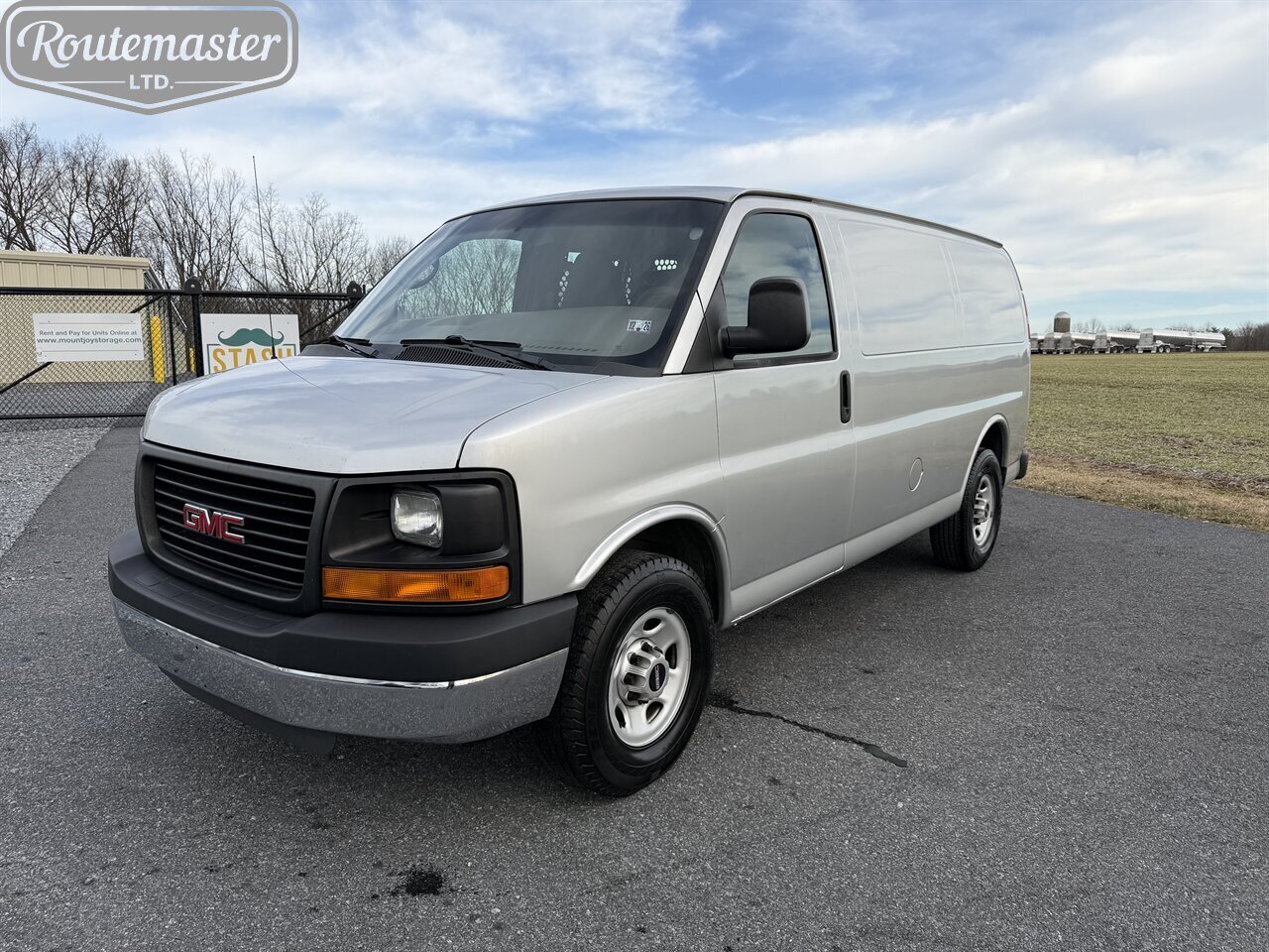 2011 GMC Savana 3500 Cargo   - Photo 1 - Mount Joy, PA 17552