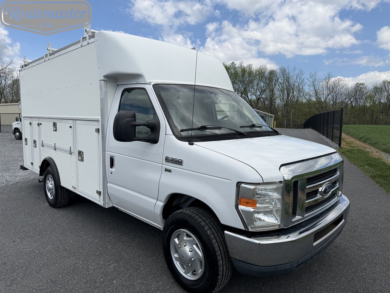 2019 Ford E-Series Van E-350 12' Utility   - Photo 1 - Mount Joy, PA 17552