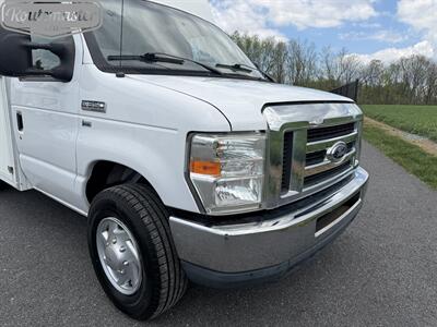 2019 Ford E-Series Van E-350 12' Utility   - Photo 2 - Mount Joy, PA 17552