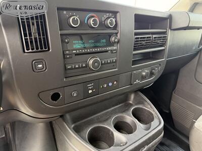 2020 Chevrolet Express 4500 16' Box - Photo 19 - Mount Joy, PA 17552