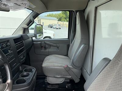 2020 Chevrolet Express 4500 16' Box - Photo 16 - Mount Joy, PA 17552