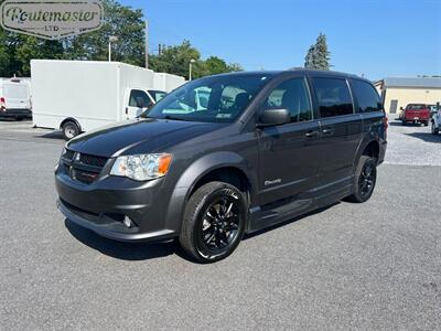 2019 Dodge Grand Caravan GT Handicap   - Photo 2 - Mount Joy, PA 17552