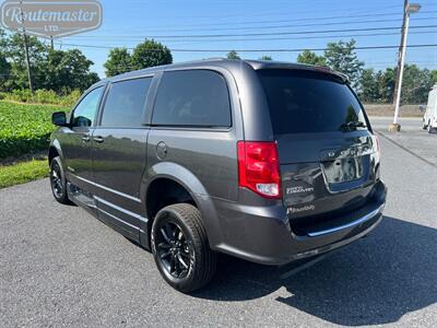 2019 Dodge Grand Caravan GT Handicap   - Photo 7 - Mount Joy, PA 17552