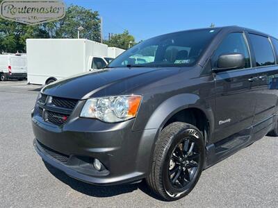 2019 Dodge Grand Caravan GT Handicap   - Photo 3 - Mount Joy, PA 17552