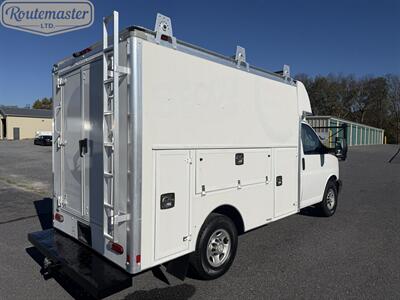 2017 Chevrolet Express 3500 10' Utility   - Photo 19 - Mount Joy, PA 17552