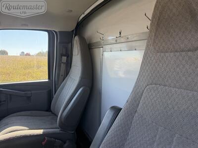 2017 Chevrolet Express 3500 10' Utility   - Photo 28 - Mount Joy, PA 17552