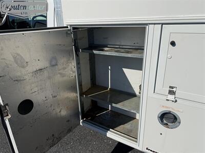 2017 Chevrolet Express 3500 10' Utility   - Photo 9 - Mount Joy, PA 17552