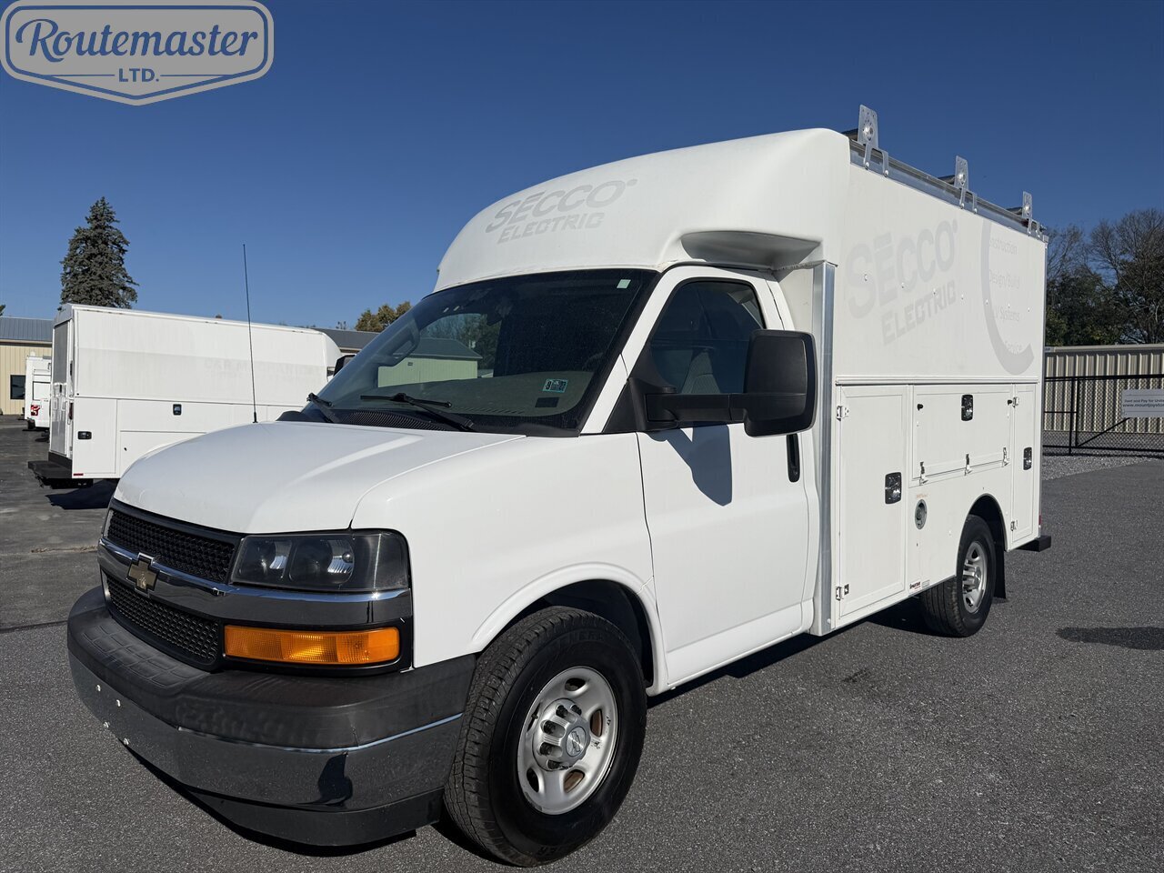 2017 Chevrolet Express 3500 10' Utility   - Photo 1 - Mount Joy, PA 17552