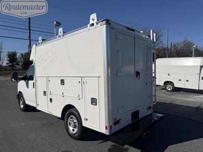 2017 Chevrolet Express 3500 10' Utility   - Photo 3 - Mount Joy, PA 17552
