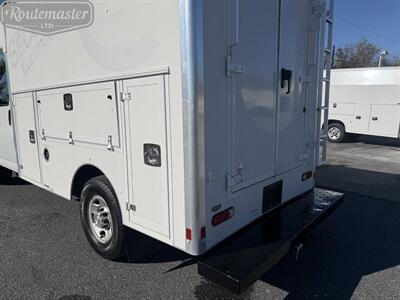 2017 Chevrolet Express 3500 10' Utility   - Photo 4 - Mount Joy, PA 17552