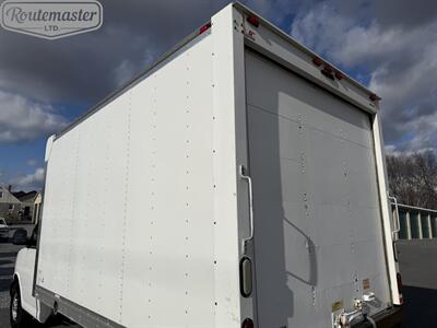 2016 GMC Savana 3500 12' Box   - Photo 24 - Mount Joy, PA 17552