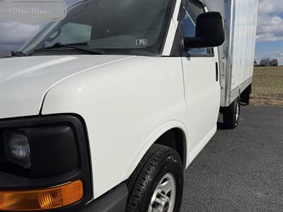 2016 GMC Savana 3500 12' Box   - Photo 19 - Mount Joy, PA 17552