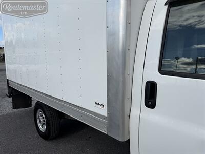 2016 GMC Savana 3500 12' Box   - Photo 30 - Mount Joy, PA 17552