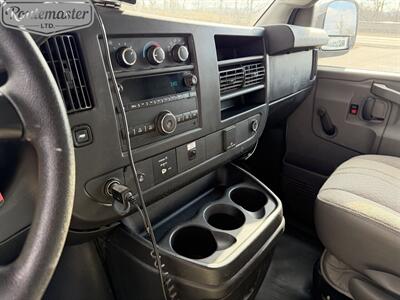 2016 GMC Savana 3500 12' Box   - Photo 13 - Mount Joy, PA 17552