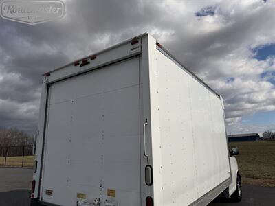 2016 GMC Savana 3500 12' Box   - Photo 5 - Mount Joy, PA 17552