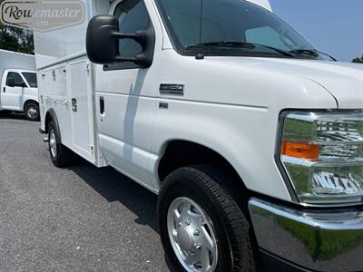 2016 Ford E-Series Van E-350 10' Utility   - Photo 4 - Mount Joy, PA 17552
