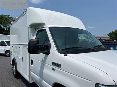2016 Ford E-Series Van E-350 10' Utility   - Photo 5 - Mount Joy, PA 17552
