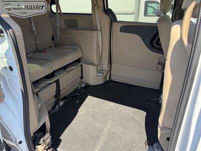 2014 Dodge Grand Caravan Handicap   - Photo 4 - Mount Joy, PA 17552