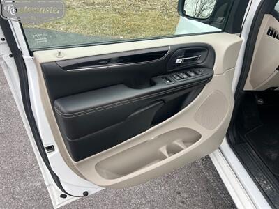 2016 Dodge Grand Caravan Handicap   - Photo 22 - Mount Joy, PA 17552