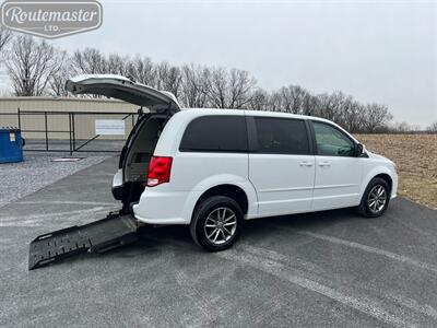 2016 Dodge Grand Caravan Handicap   - Photo 8 - Mount Joy, PA 17552